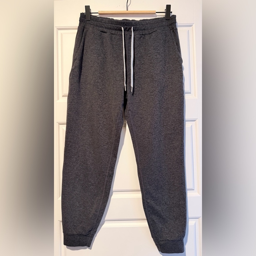 Women Vuori Performance Jogger Charcoal Gray